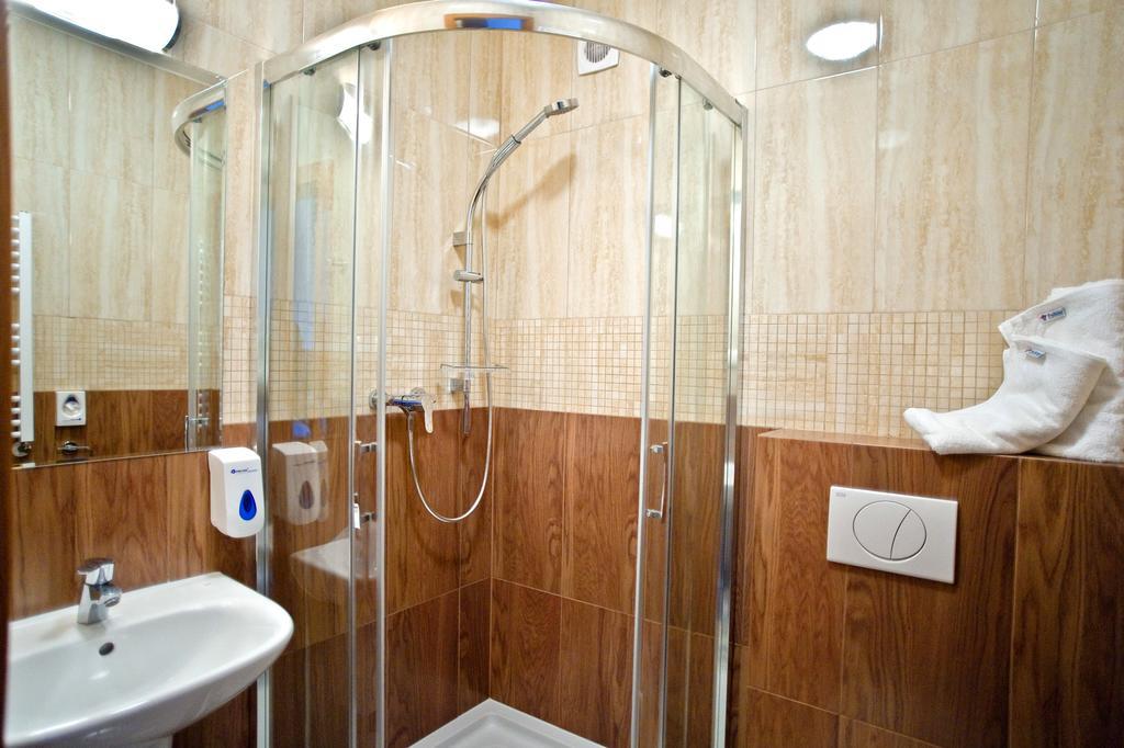 Hotel Folklor Międzyrzec Podlaski Kültér fotó