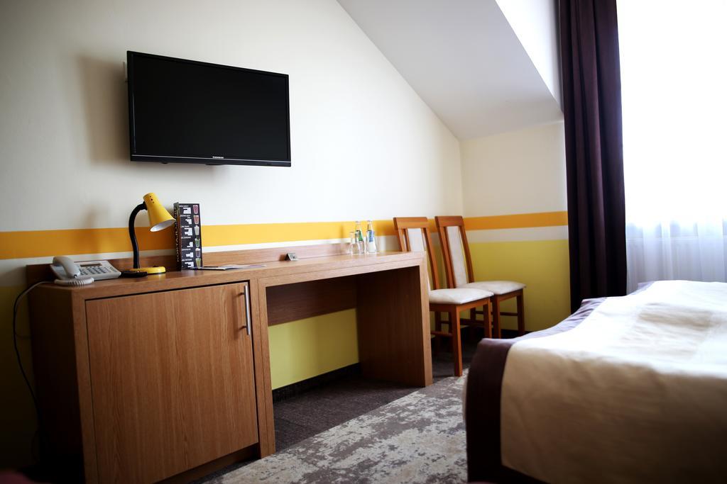 Hotel Folklor Międzyrzec Podlaski Kültér fotó