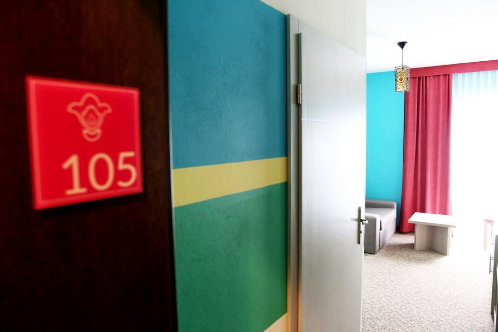 Hotel Folklor Międzyrzec Podlaski Kültér fotó